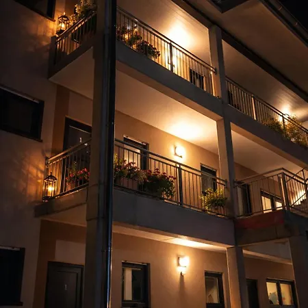 Heiter -ruhig - Balkon - Stellplatz - Wlan - Vollausstattung - Entspannung Am Rande Der 3 Gleichen *